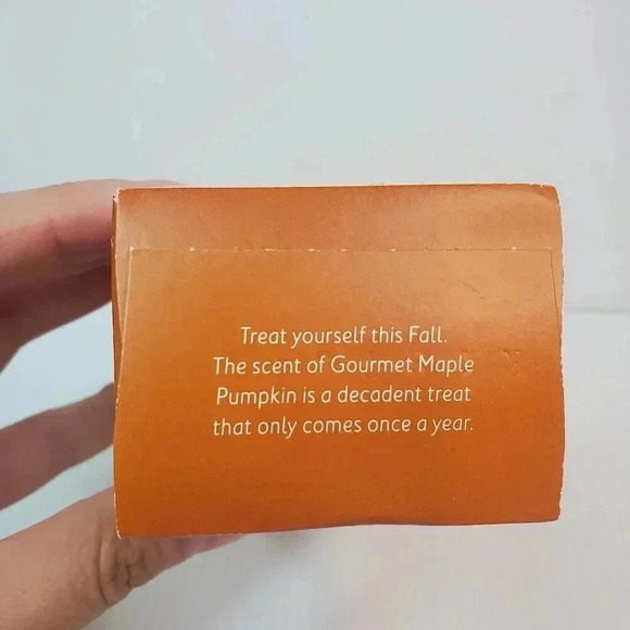 GLADE Scented Oil Candle Refills 4 Candle Pack MAPLE PUMPKIN Fall 2012 Limited E - Picture 5 of 10